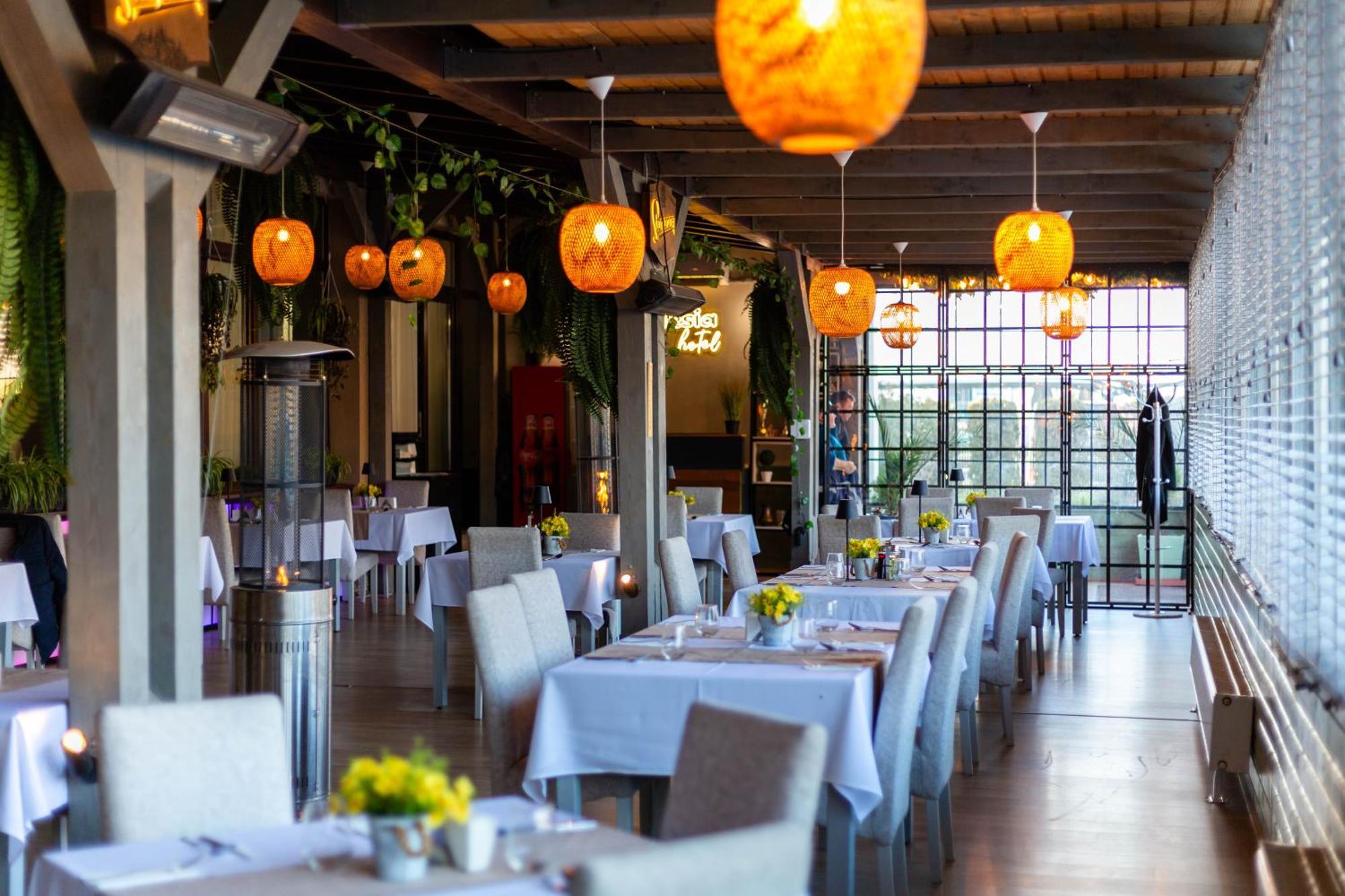 Hotel Restaurant Alesia Corunca Dış mekan fotoğraf